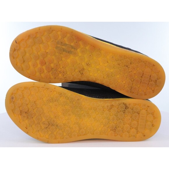Athletic_Shoes
